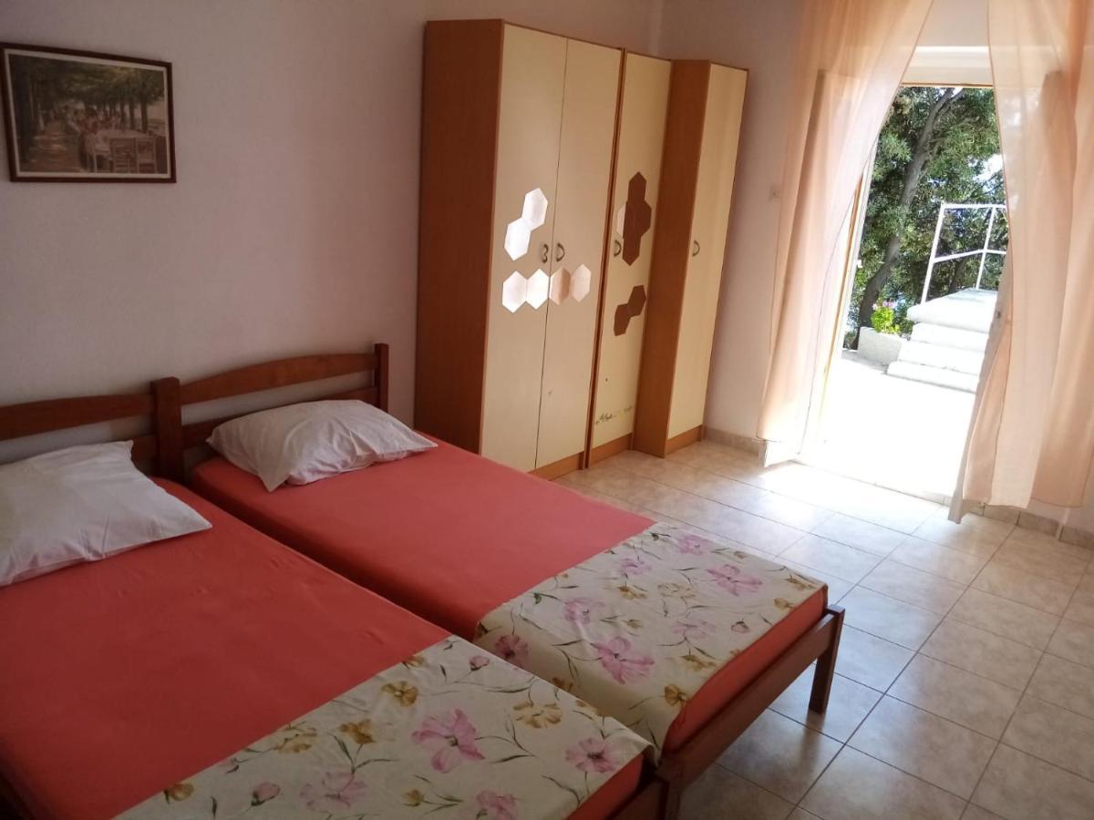 Apartman Laus Zavalatica Eksteriør billede